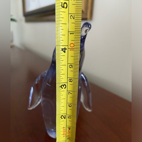 Neodymium Alexandrite Glass Penguin Subtle Color Change Art Glass - Picture 10 of 10